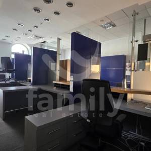 ZAKUP PROSTRANOG POSLOVNOG PROSTORA U CENTRU GRADA