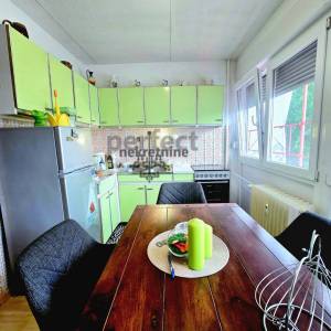 Zapruđe-Bundek, 2-soban stan, 56m2, lift, 7.kat, pet friendly
