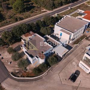 ZATON - Dvije poslovno stambene zgrade - 1200m2