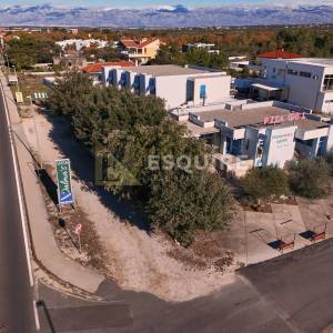 ZATON - Dvije poslovno stambene zgrade - 1200m2
