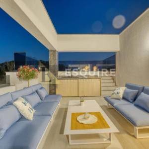 ZATON - Luksuzna četverosobna vila, 2 bazena - 234m2