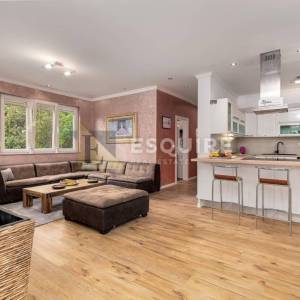 ZATON - Luksuzna vila s bazenom, 8 spavaćih soba - 385m2