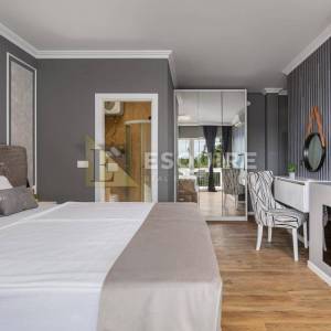 ZATON - Luksuzna vila s bazenom, 8 spavaćih soba - 385m2