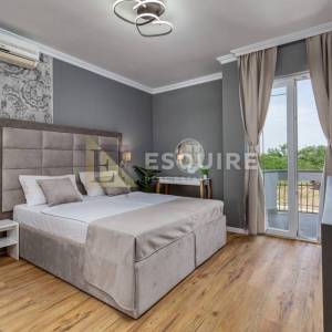 ZATON - Luksuzna vila s bazenom, 8 spavaćih soba - 385m2
