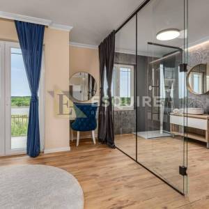 ZATON - Luksuzna vila s bazenom, 8 spavaćih soba - 385m2