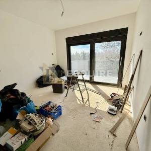 ZATON - Na prodaju luksuzna samostojeća vila s bazenom i garažom!!