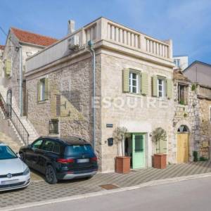 ZATON - ŠIBENIK - PRVI RED UZ MORE - Luxury stone house