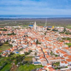 ZEMLJIŠTE POZAMAŠNE POVRŠINE 35 500 m2 ZA INVESTICIJU TURISTIČKE NAMJENE