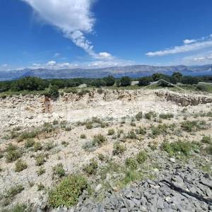 Zemljište s geađevinskom dozvolom 10110 m2