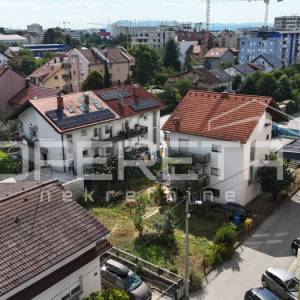 ZEMLJIŠTE S KUĆOM, 709 m2, smješteno u M1 zoni – mješovita, pretežito stambena n