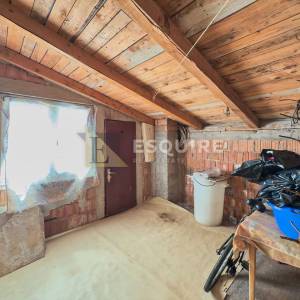 ZEMUNIK DONJI - Samostojeća katnica s velikim dvorištem - 260m2