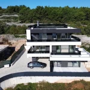 Život na Jadranu: Moderni apartman u samom srcu grada Krka