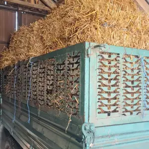 Zob slama kocka bale