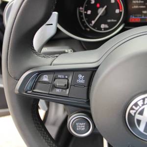 Alfa Romeo Giulia 2.2 JTD AUTOMATIK *PANORAMA, LED, NAVIGACIJA*