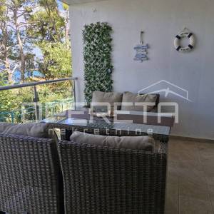 Atraktivan apartman 38,63 m2 u Lumbardi, otok Korčula