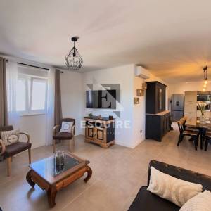 BIBINJE - Kuća katnica u blizini marine - 279m2