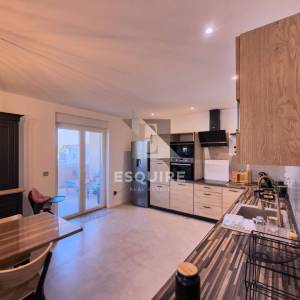 BIBINJE - Kuća katnica u blizini marine - 279m2