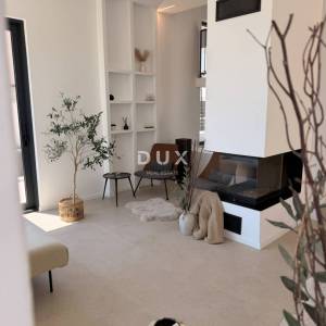 Biograd na Moru, vila sa bazenom od  350 m2, blizina i pogled na more