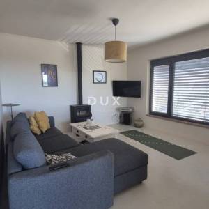Biograd, Sv. Filip i Jakov, kuća, 95 m², vrt, bazen