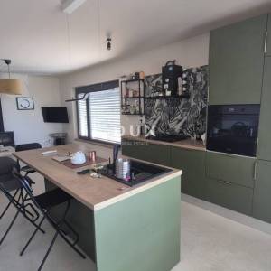 Biograd, Sv. Filip i Jakov, kuća, 95 m², vrt, bazen