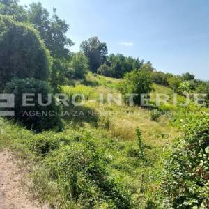 Bizek, ulica Poreščina - građevinsko zemljište 1.164 m²