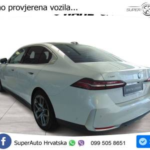 BMW 530e xDrive Steptronic 299 KS, LED+ACC+4xGR SJED+360+PDC