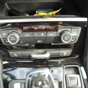 BMW serija 2 220d xDrive AUTOMATIK *7 SJEDALA, LED, NAVIGACIJA, KAMERA*