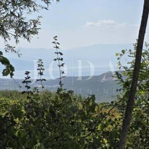 Bribir: Kamena kuća s pogledom na more i okućnicom