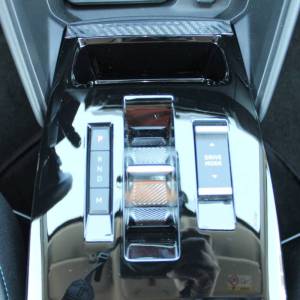 Citroen C4 Puretech 155 AUTOMATIK Shine *NAVIGACIJA, KAMERA, HEAD-UP*