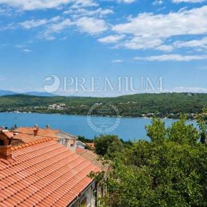 Čižići, samostojeća kuća s pogledom na more! 