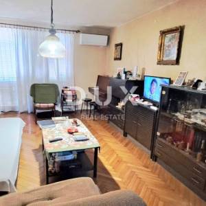 Crikvenica, Jadranovo, dvije dvojne kuće po 120 m2, dvorište