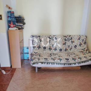 CRIKVENICA - Lijepi 1S+DB s terasom i prostranim vrtom