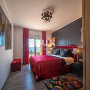 Crikvenica, novogradnja, 250 m od mora, pogled, bazen