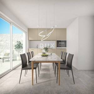 Crikvenica, stan 104 m², bazen, okućnica, pogled na more