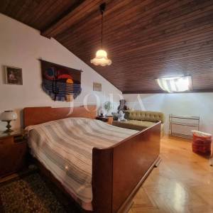 CRIKVENICA, stan sa garažom i okućnicom