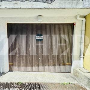 Črnomerec, garaža za dva vozila i spremište, 52 m2