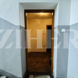 Črnomerec, stan u visokom prizemlju,58 m2 za adaptaciju, blizina Ilice