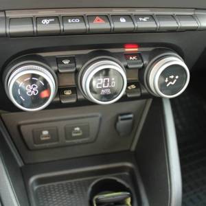 Dacia Duster 1.3 TCe AUTOMATIK *LED, NAVIGACIJA, KAMERA*