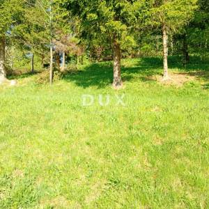 DELNICE, FUŽINE - Građevinsko zemljište 823m2 na parceli 2900m2