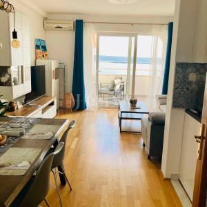 Dramalj - dvoetažni apartman s pogledom na more