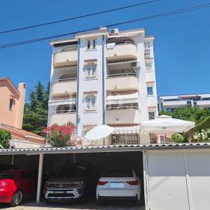 Dramalj - dvoetažni apartman s pogledom na more