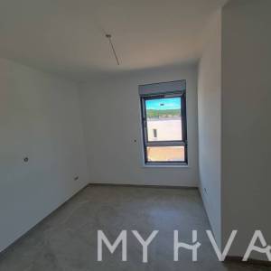 Dvoetažni Penthouse u Vrboskoj S8b