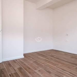 DVOETAŽNI STAN S KROVNOM TERASOM, 200 M OD MORA, PRIVLAKA - ZADAR