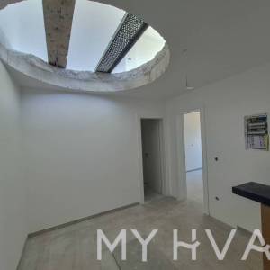 Dvoetažni Stan u Novogradnji S7a