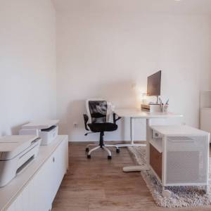 DVOSOBAN APARTMAN S VRTOM I 2 PARKIRNA MJESTA, 150 M OD PLAŽE, PETRČANE (PUNTA RADMAN) – ZADAR