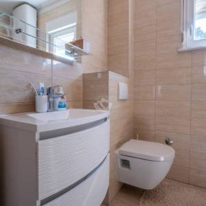 DVOSOBAN APARTMAN S VRTOM I 2 PARKIRNA MJESTA, 150 M OD PLAŽE, PETRČANE (PUNTA RADMAN) – ZADAR
