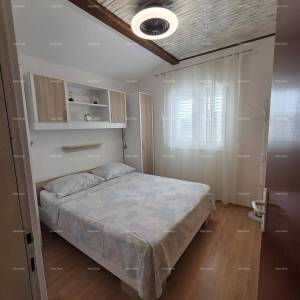 FAŽANA – KUĆA S 2 APARTMANA, 180 m², SAMO 300 m OD MORA I PLAŽE