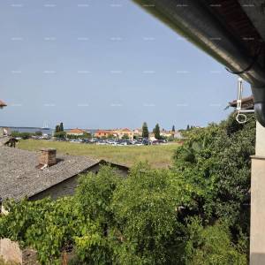 FAŽANA – KUĆA S 2 APARTMANA, 180 m², SAMO 300 m OD MORA I PLAŽE