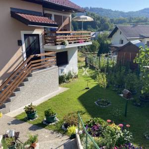 Gorski Kotar, Fužine, dvosobni stan, 50 m2, okućnica