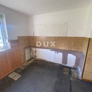 Gorski Kotar, Fužine, dvosobni stan, 50 m2, okućnica